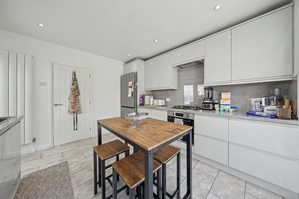 Thornbridge Crescent